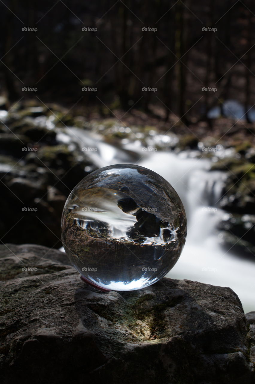 Lensball