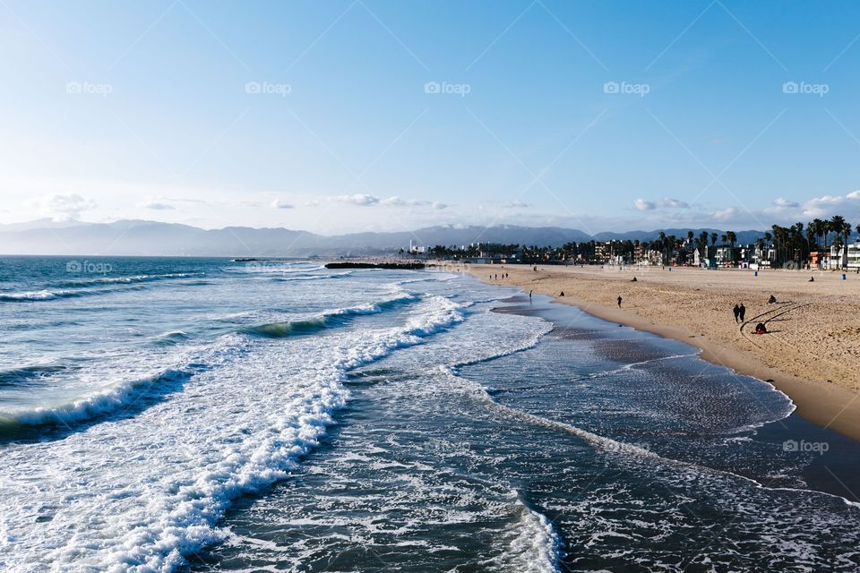 ocean-waves-on-beach