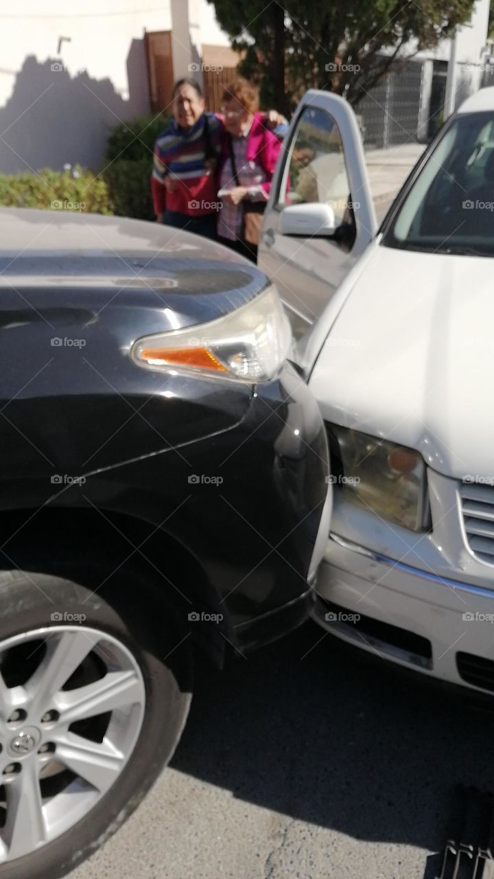 #car#crash#black&white#sadness