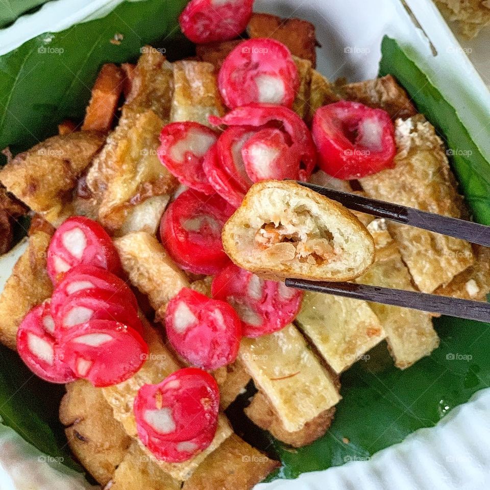 Five spice prawn fritters that’s a taste of Singapore culture and tradition