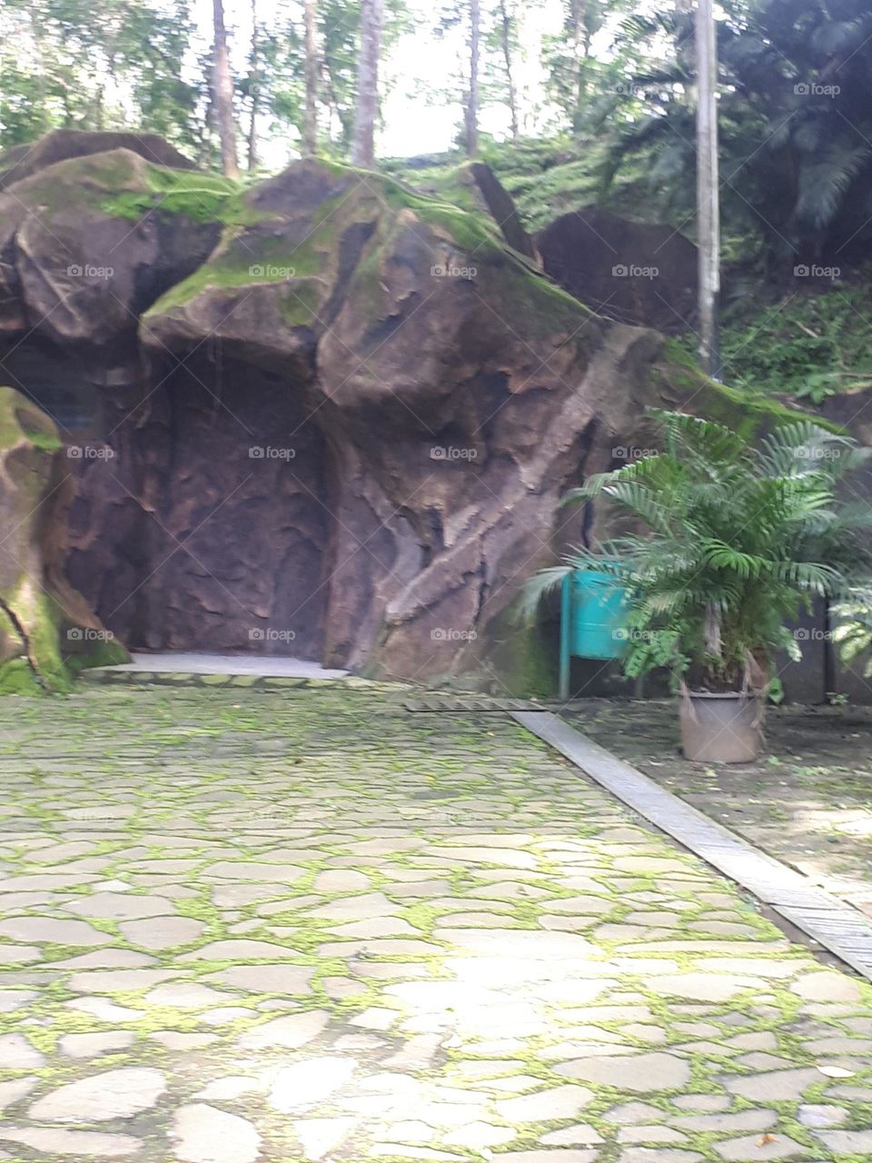 rocky cliffs in the maria cave area