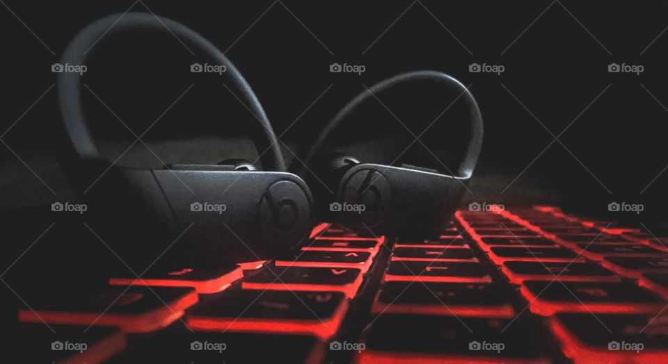 Beats power Beats Pro Bluetooth earphones 