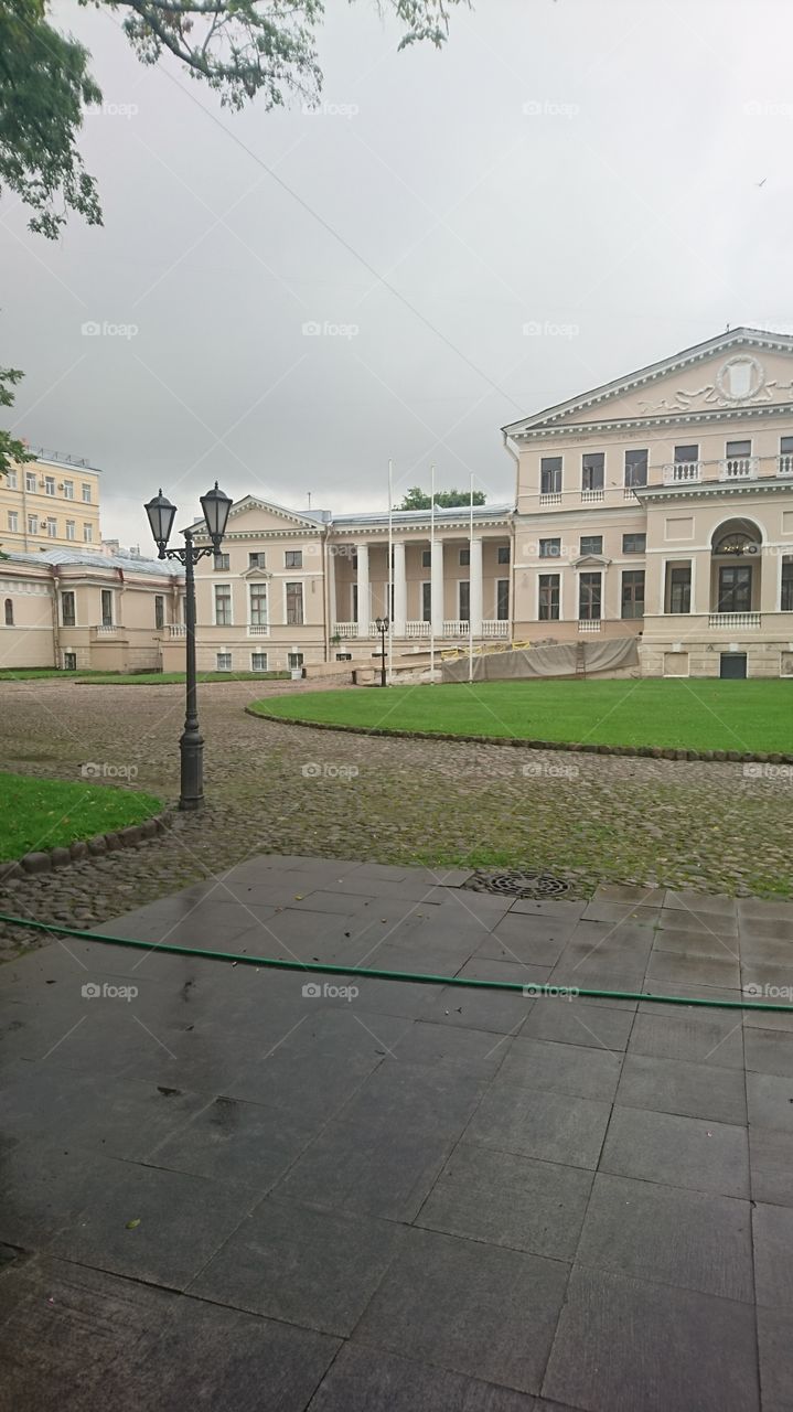the usupov palace