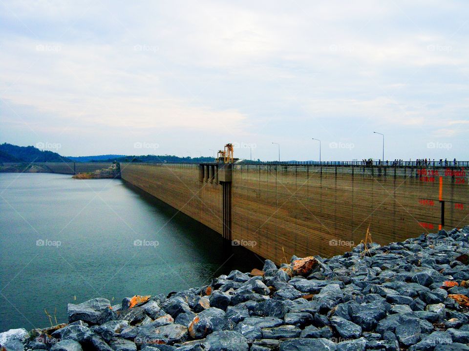 dam khundan