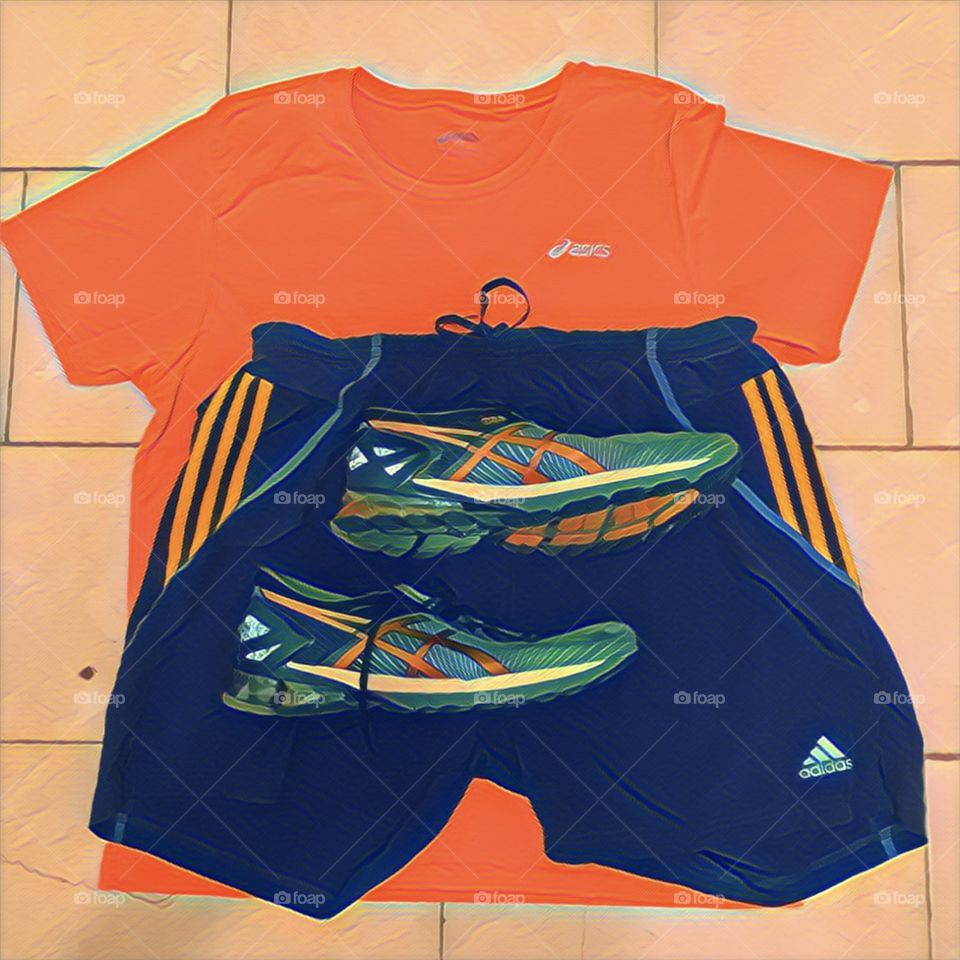 🏃‍♂️ 🇺🇸 Good Morning!  Everything ready to sweat the shirt. Let's go for a good morning jog?  Running is good for your health! / 🇧🇷 Bom dia! Tudo pronto para suar a camisa. Vamos para um bom cooper matinal? Correr faz bem para a saúde! 