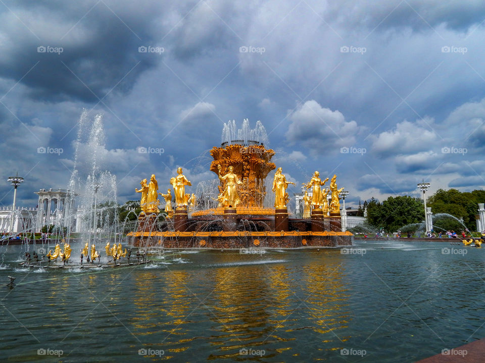 fountain in the center of Moscow