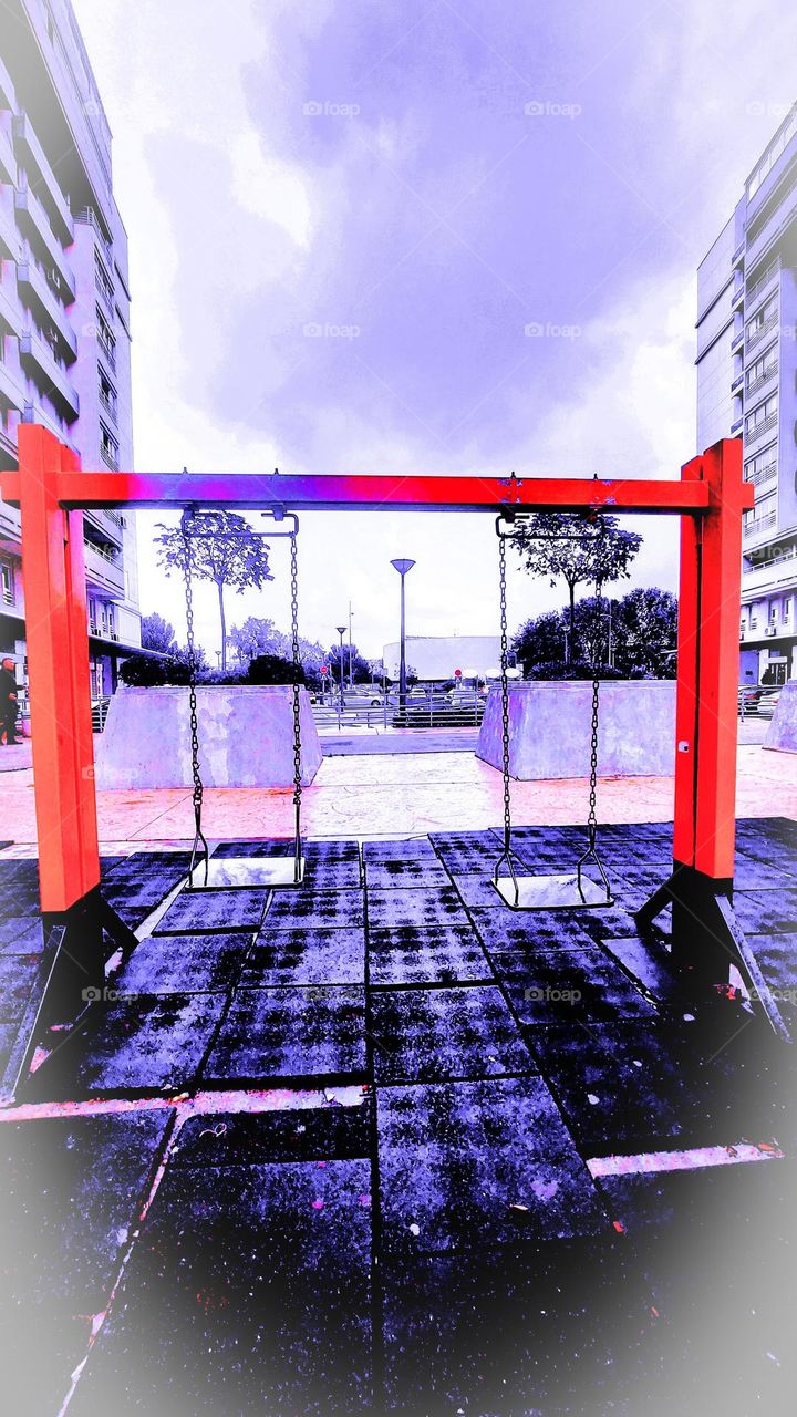 swing in the playgraund