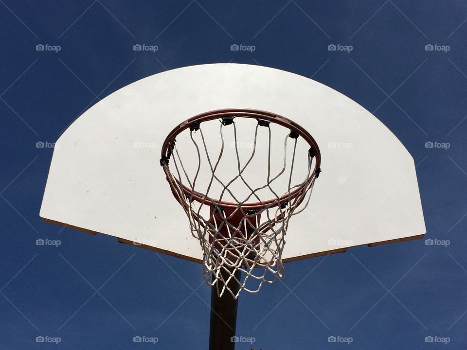 Basketball hoop 