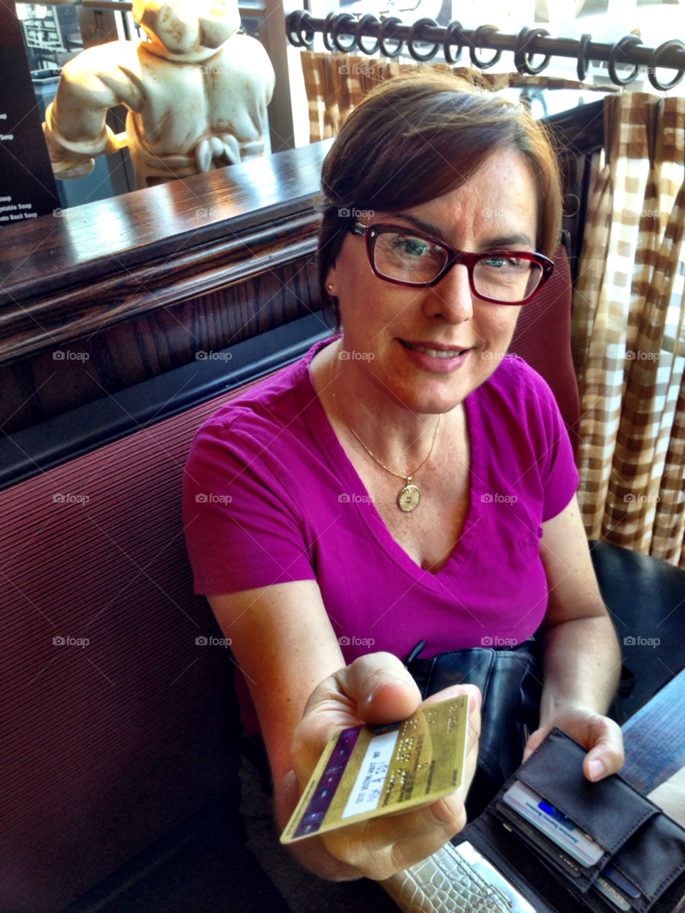 people table photography glasses by jmsilva59