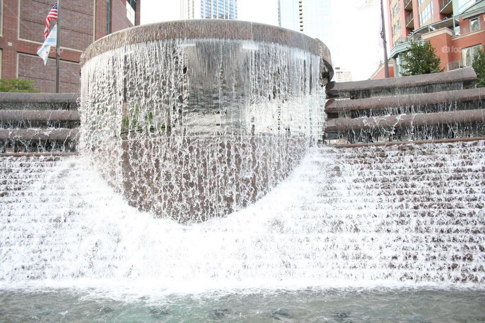 splashing fountain