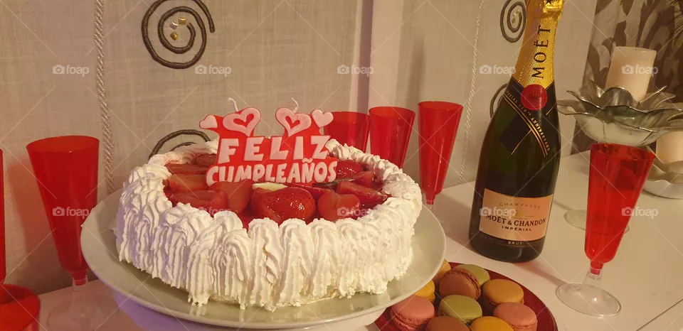 🥂🎂🎀