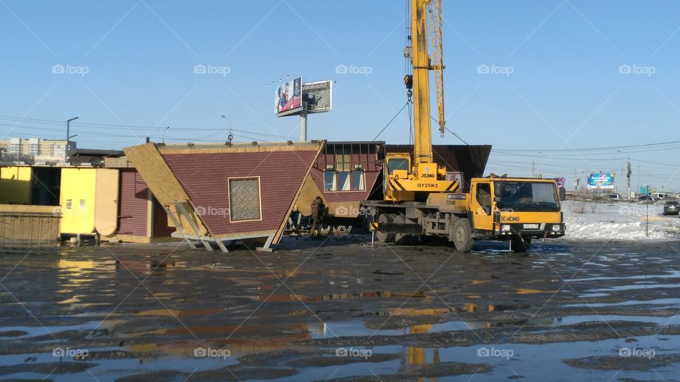 The dismantling of the house