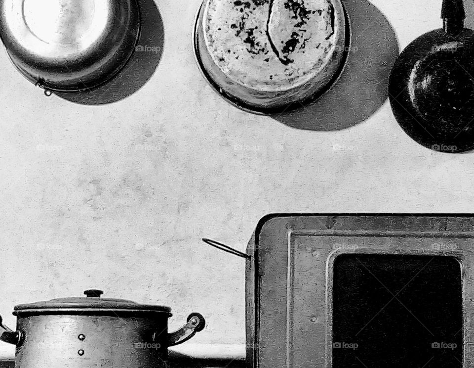 Kitchen cooking equipment