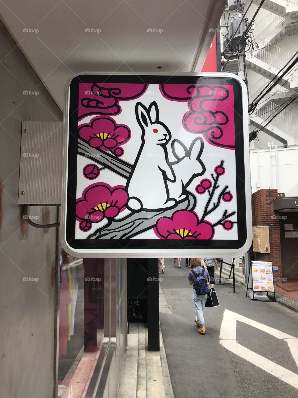 Message to all:make love not war