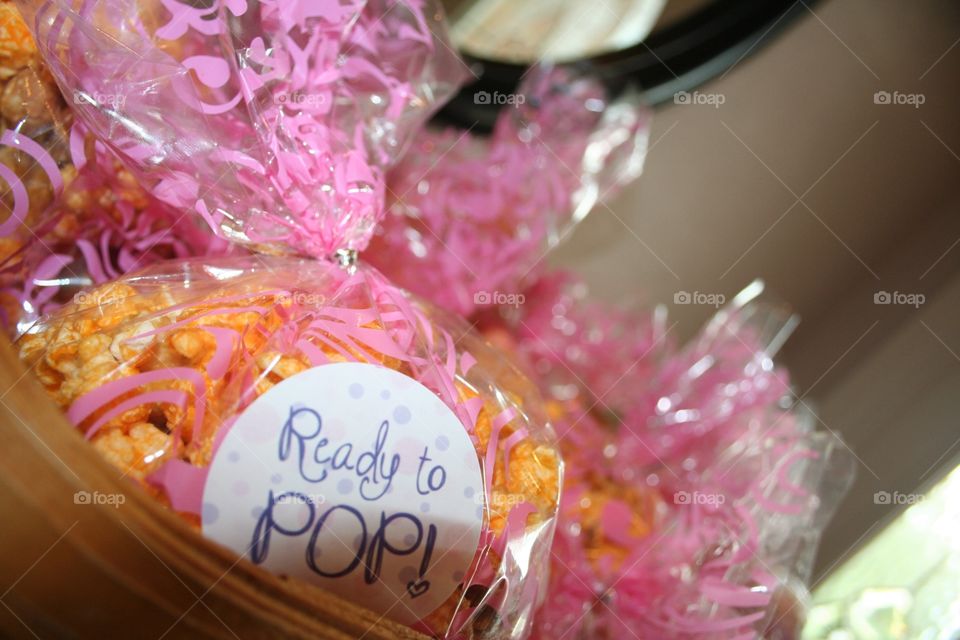 Baby shower popcorn gift