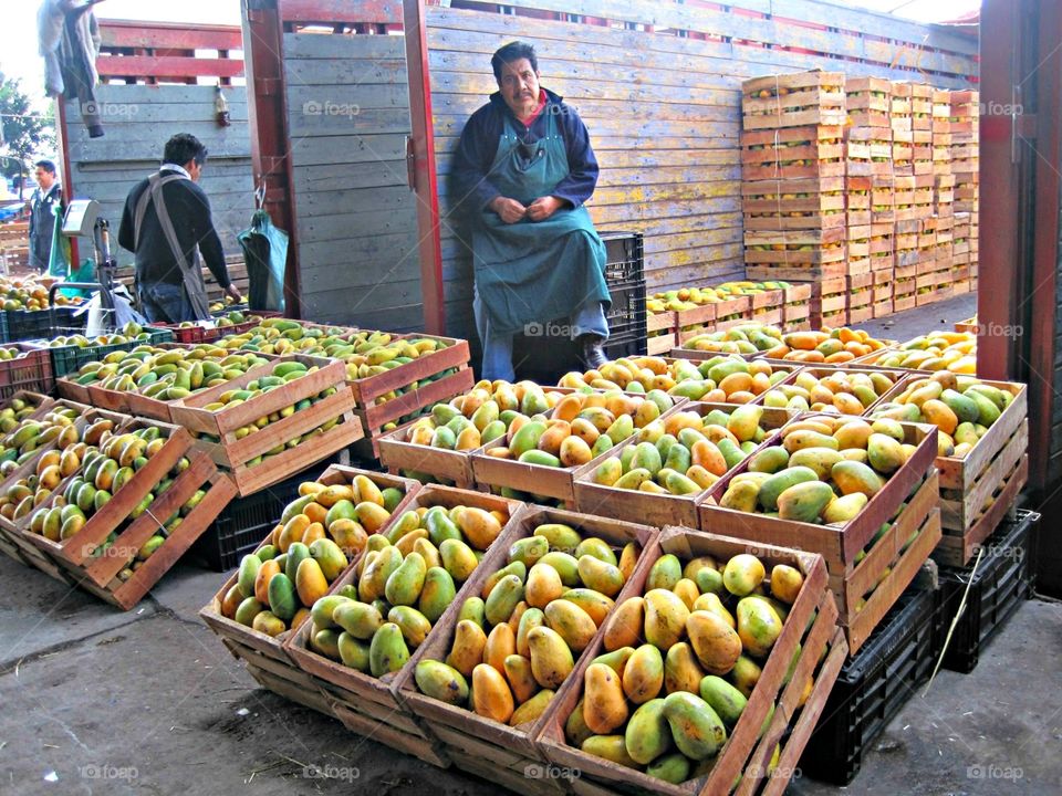 Market Mangoes