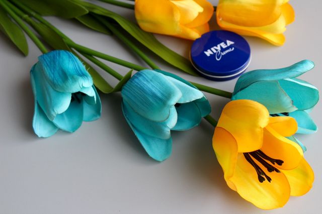 Nivea and flowers 