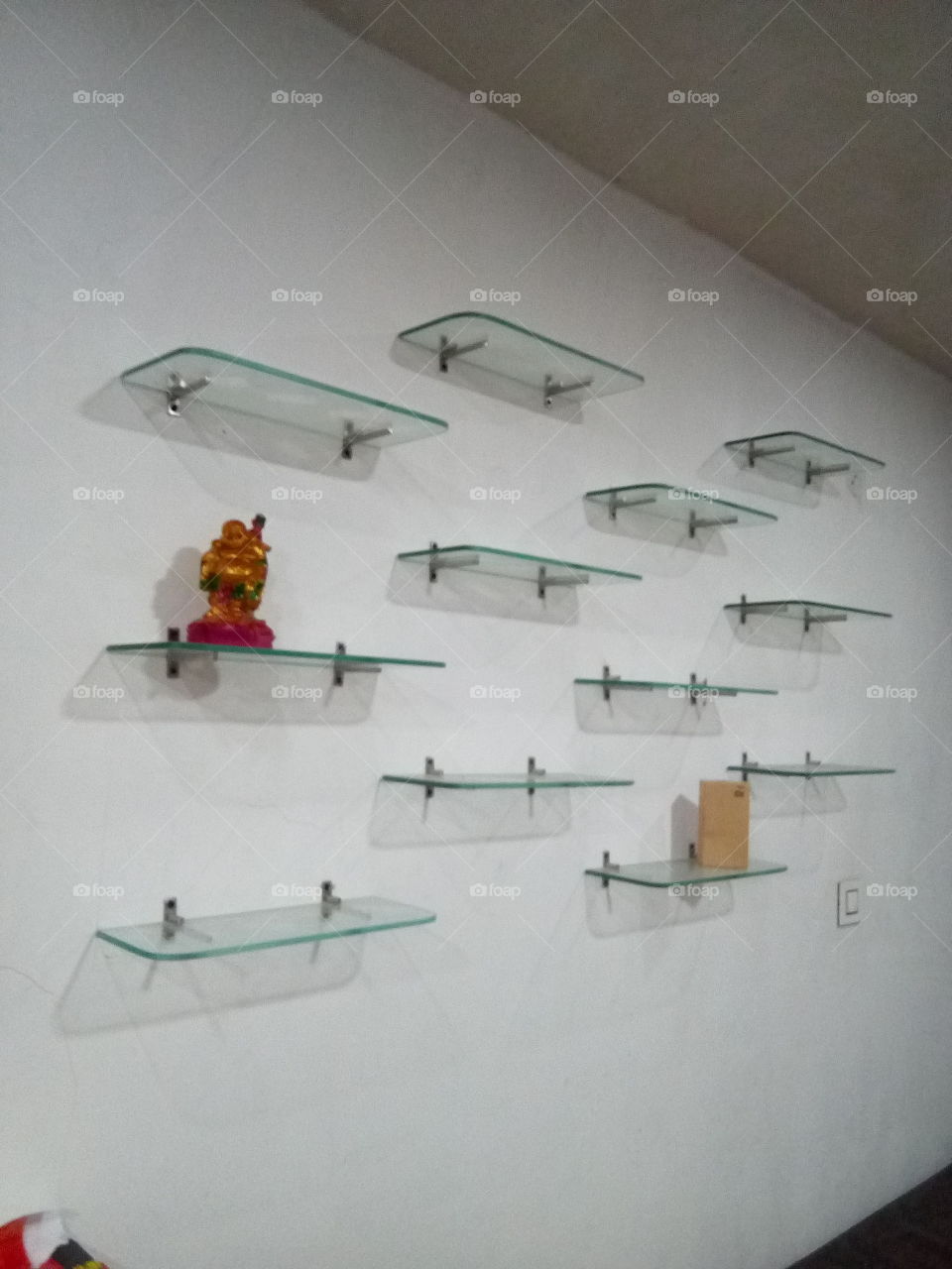 shelves made of glass.