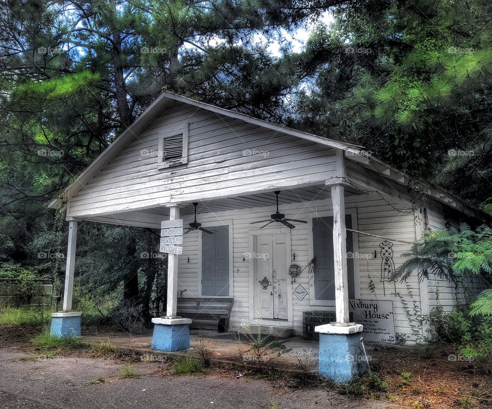 Abandoned Storefront 