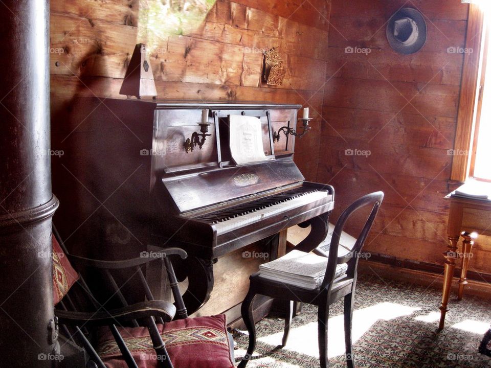 Edvard Grieg's Piano