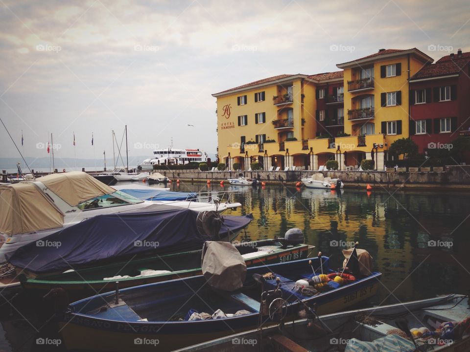 Boats in Florence 