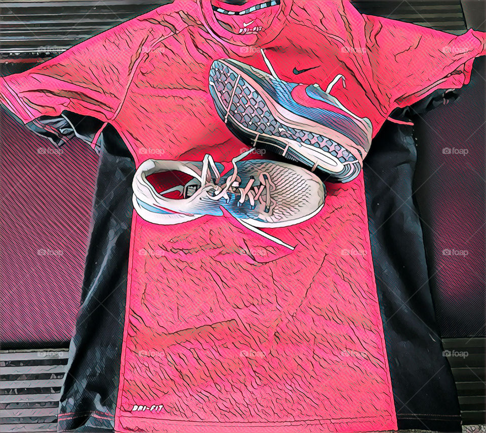 🏃‍♂️ 🇺🇸 Good Morning!  Everything ready to sweat the shirt. Let's go for a good morning jog?  Running is good for your health! / 🇧🇷 Bom dia! Tudo pronto para suar a camisa. Vamos para um bom cooper matinal? Correr faz bem para a saúde! 