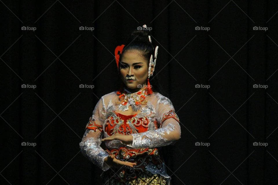 Seni Indonesia.