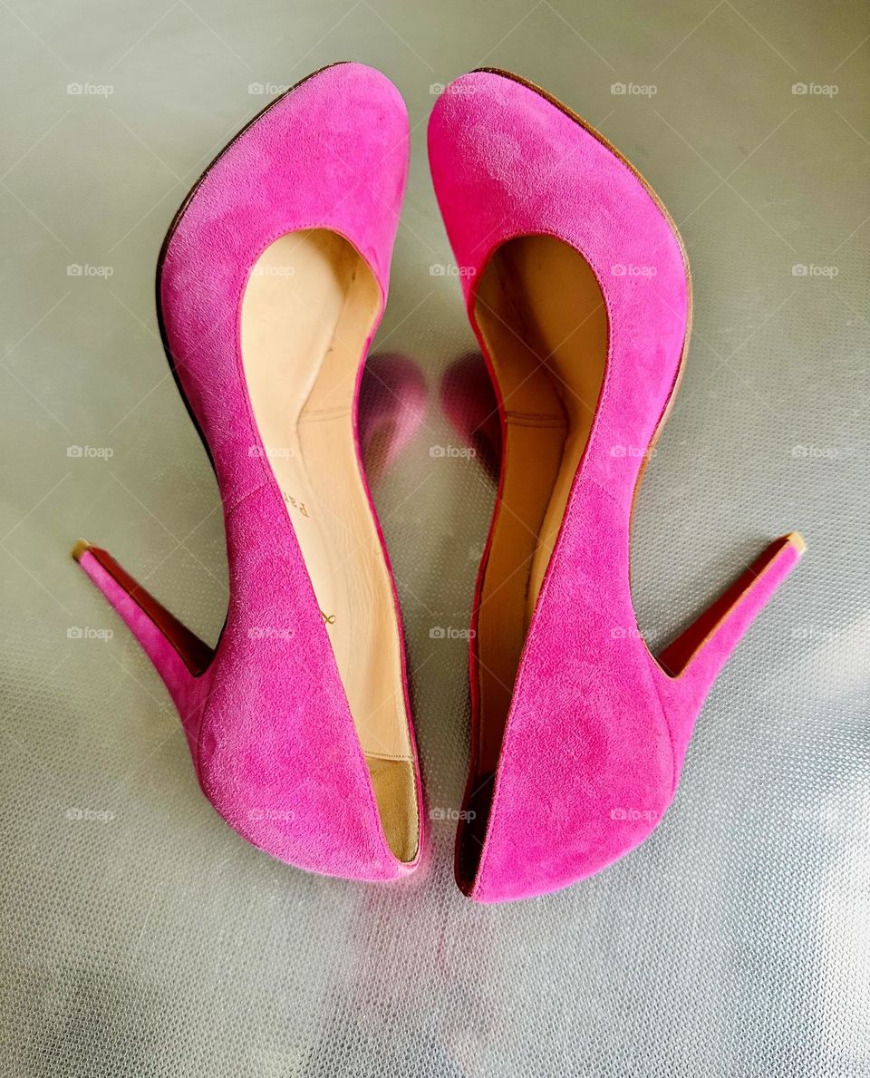 Pink high heel shoes Barbie style. Barbie inspired heels to live in your own Barbieland!