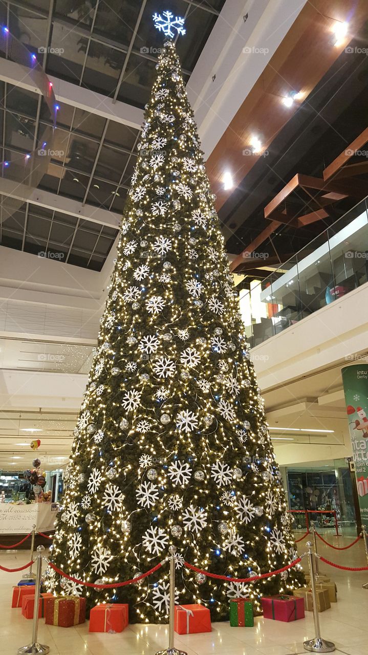 Christmas Tree at Intu Derby