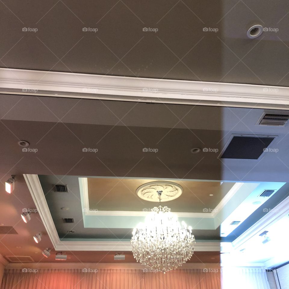 Hanging with the light