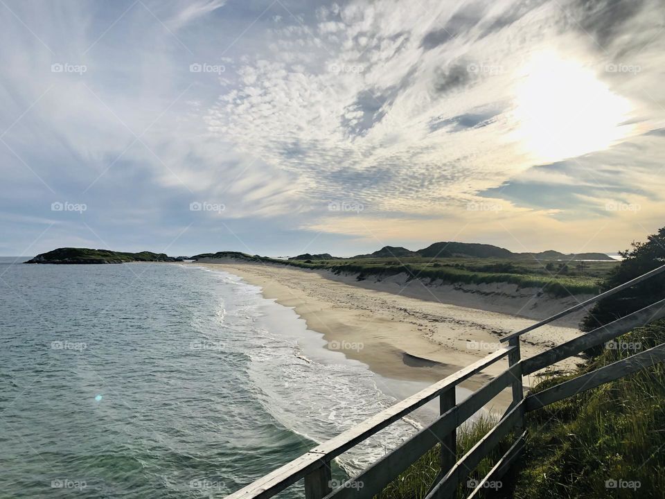 Waves crashing on the beach