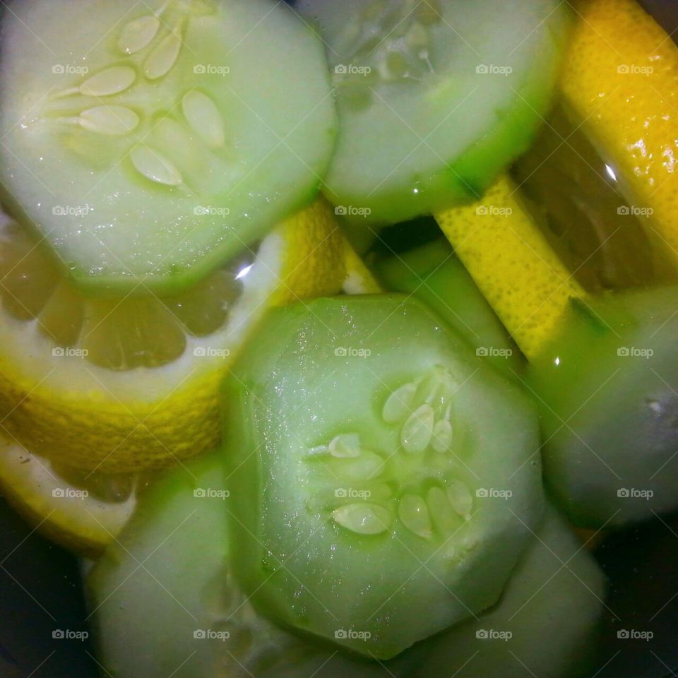 Cucumber and Lemon Water 2