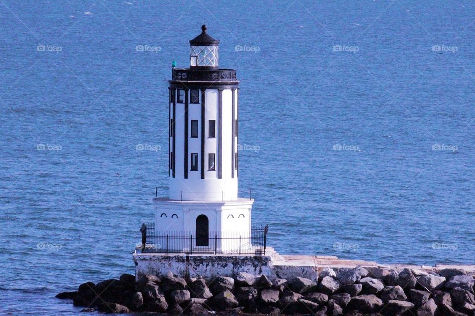 Lighthouse 🌊