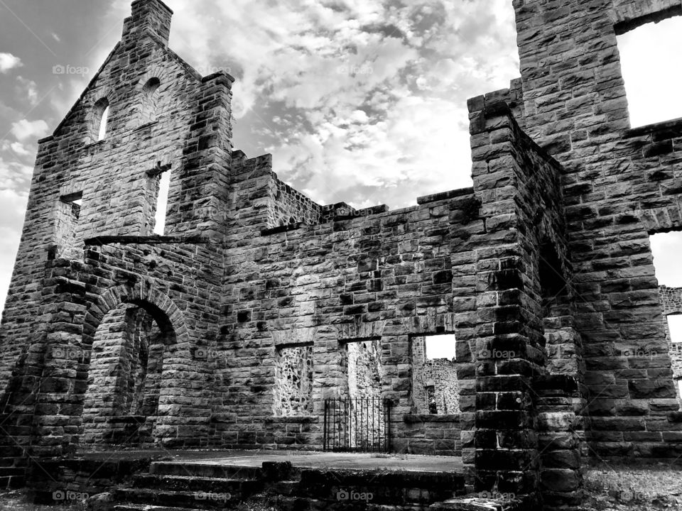 Stunning “castle” up on a hill in Ha Ha Tonka State Park in Missouri was once magnificent before the fire!! 