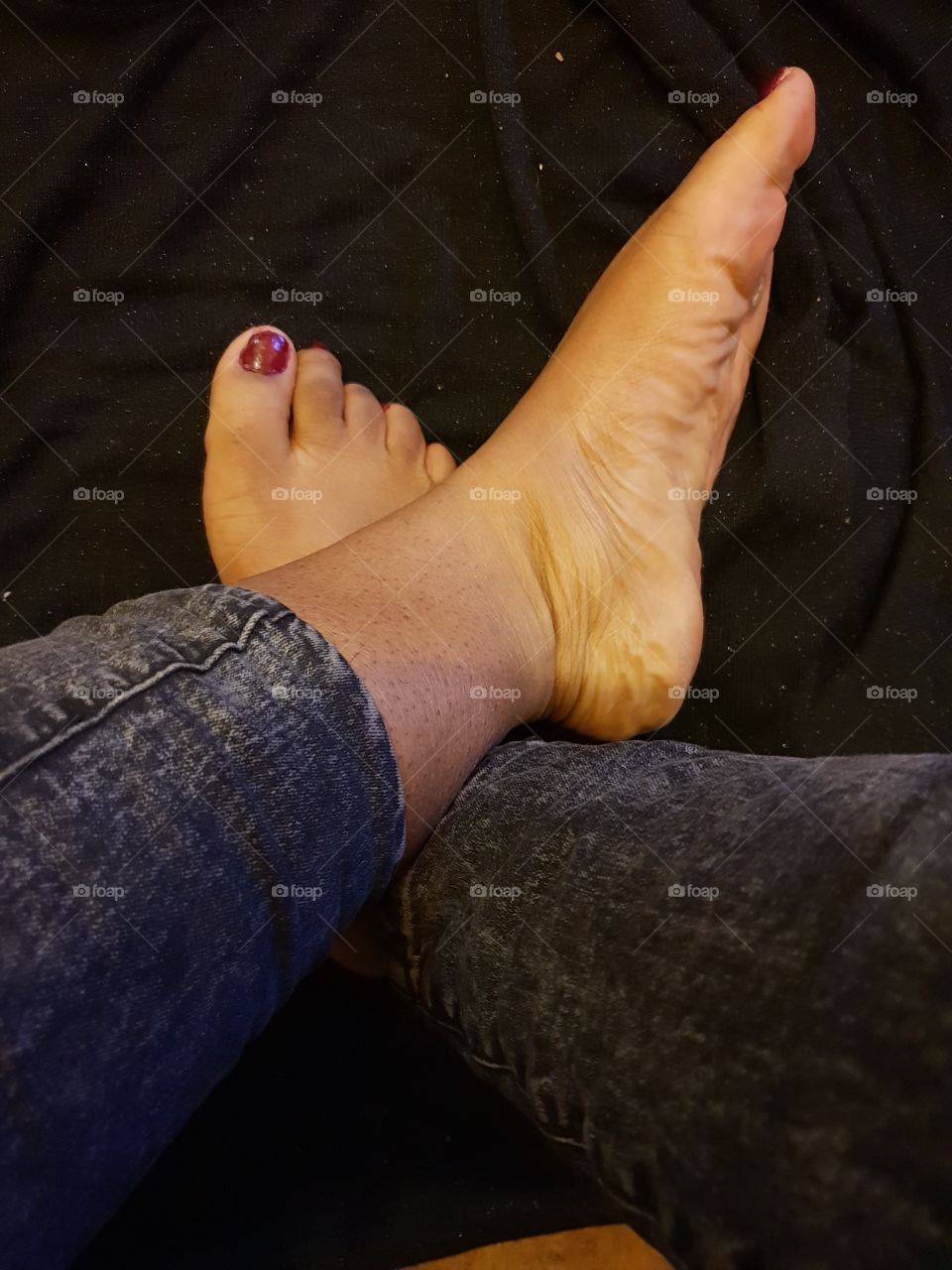 ebony flat feet