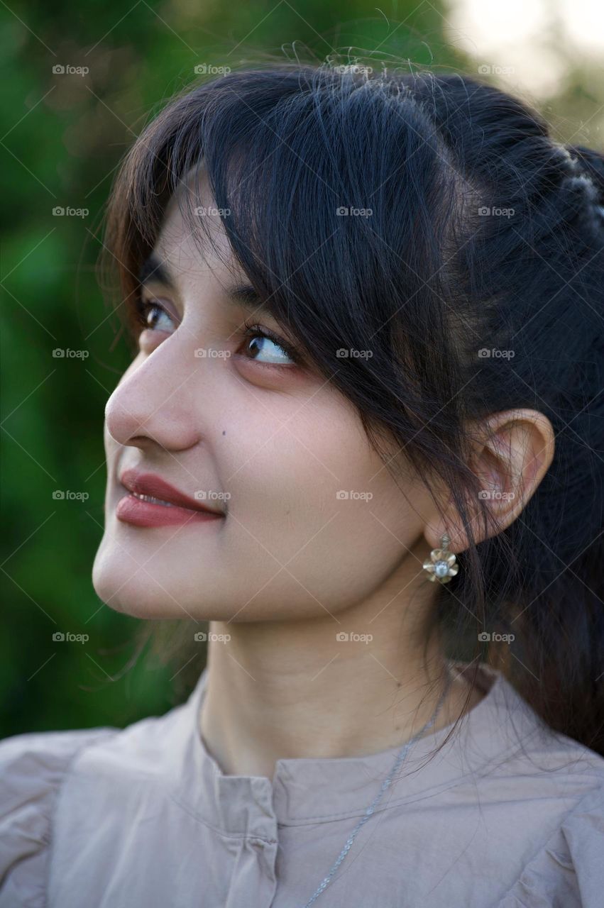 Portrait image of Pretty Girl 