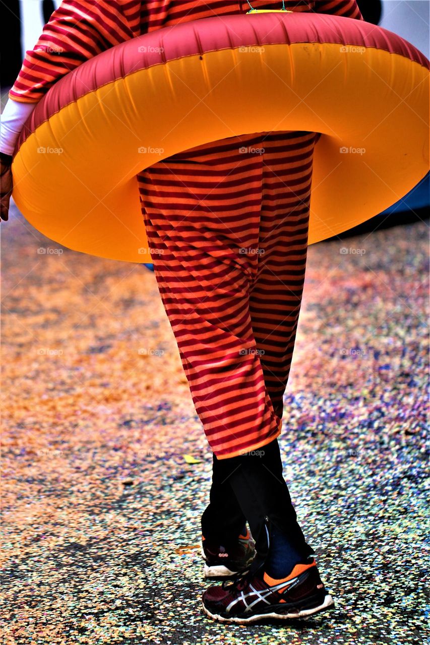 Tanzender Mensch an der Fasnacht