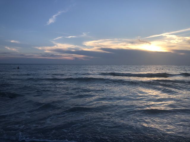 Water meets sky 