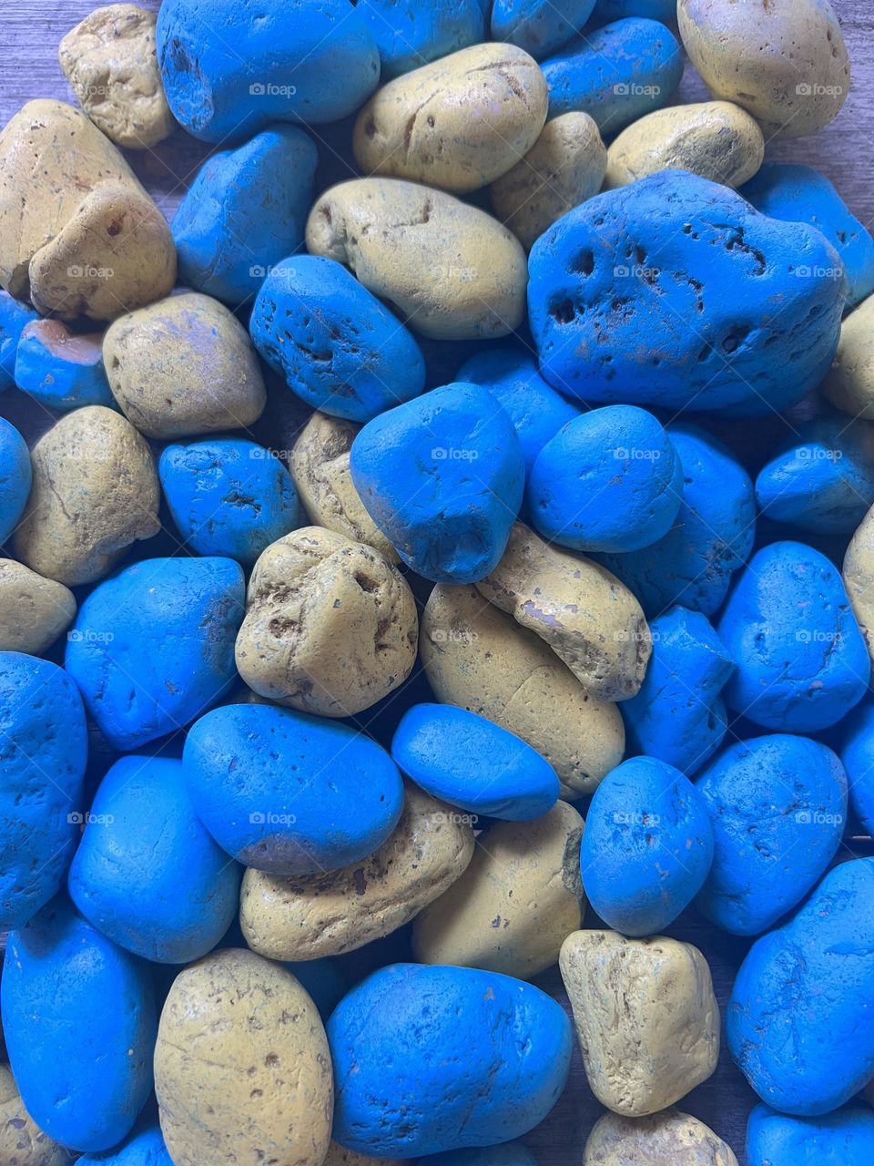 Piedras azules y grises 