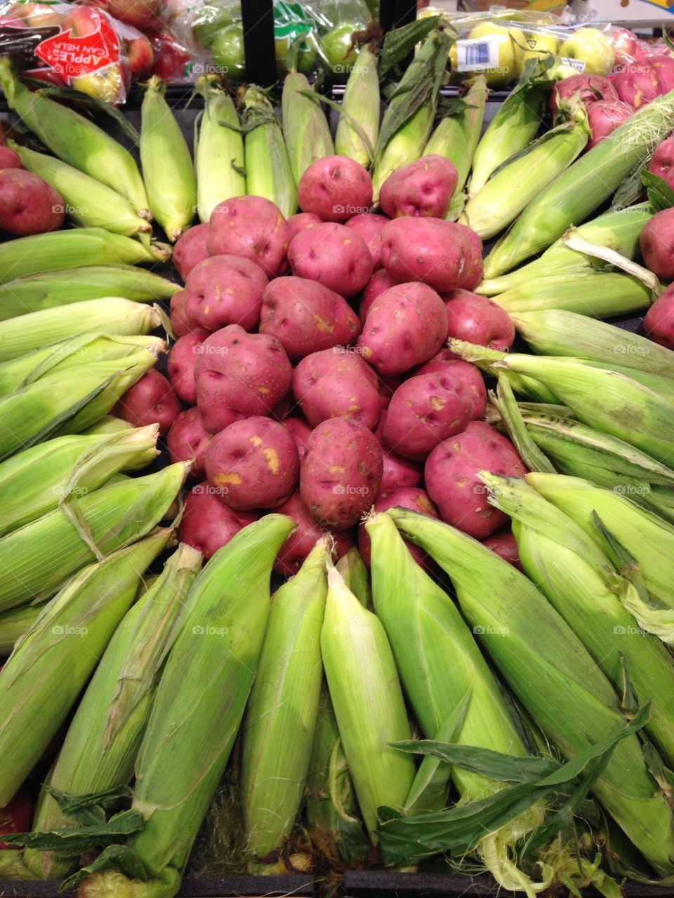 Food art at the grocery store 