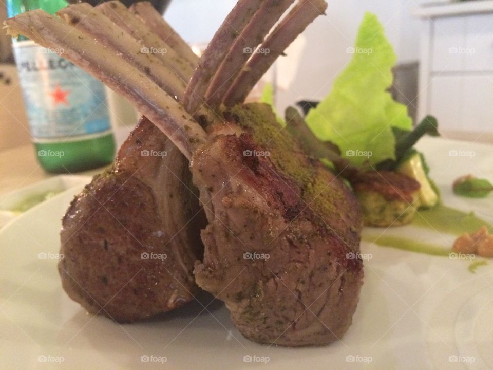 M-eating restaurant Lamb chops 