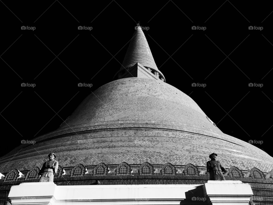 View Of Phra Pathom Chedi at night