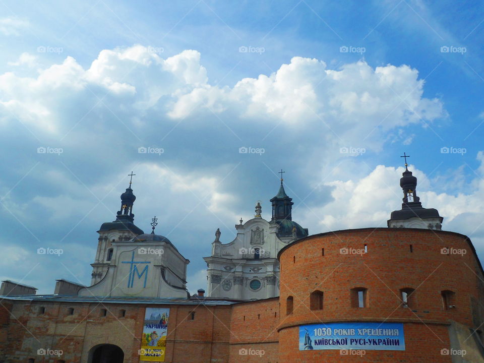 The striking monastery-fortress of the Order of the Barefoot Carmelites in Berdichev. A striking unexpected complex with powerful fortress walls, several towers, a church, a monastery, a bell tower, shops. All this was built here in 1642!