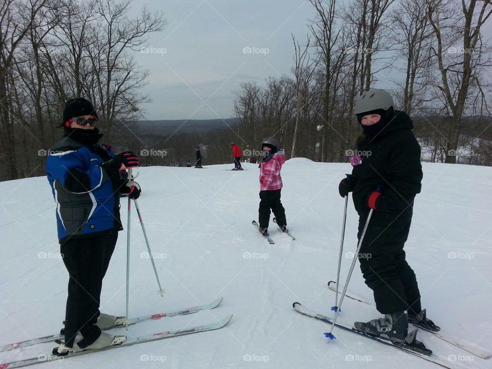 Families who Skiing together stay together