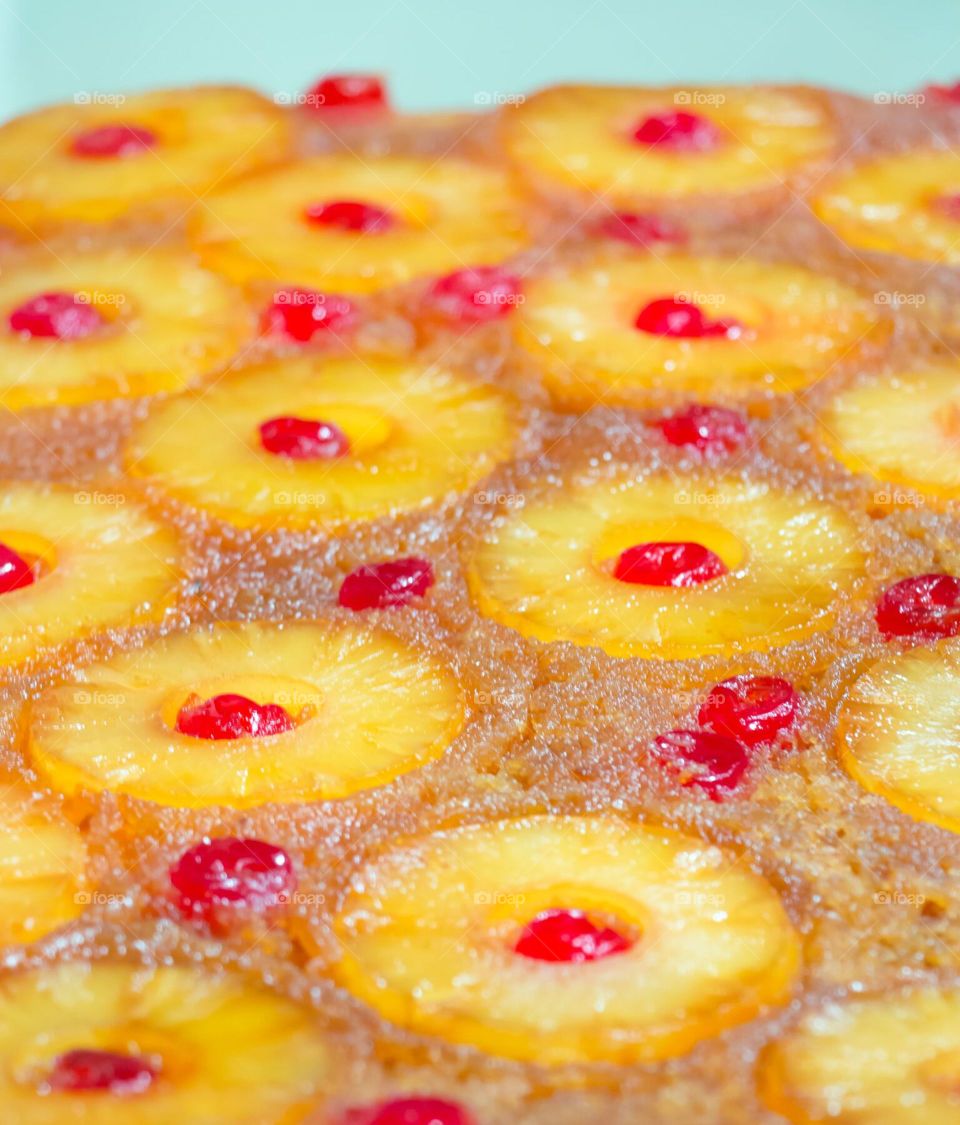 Pineapple upside down cake