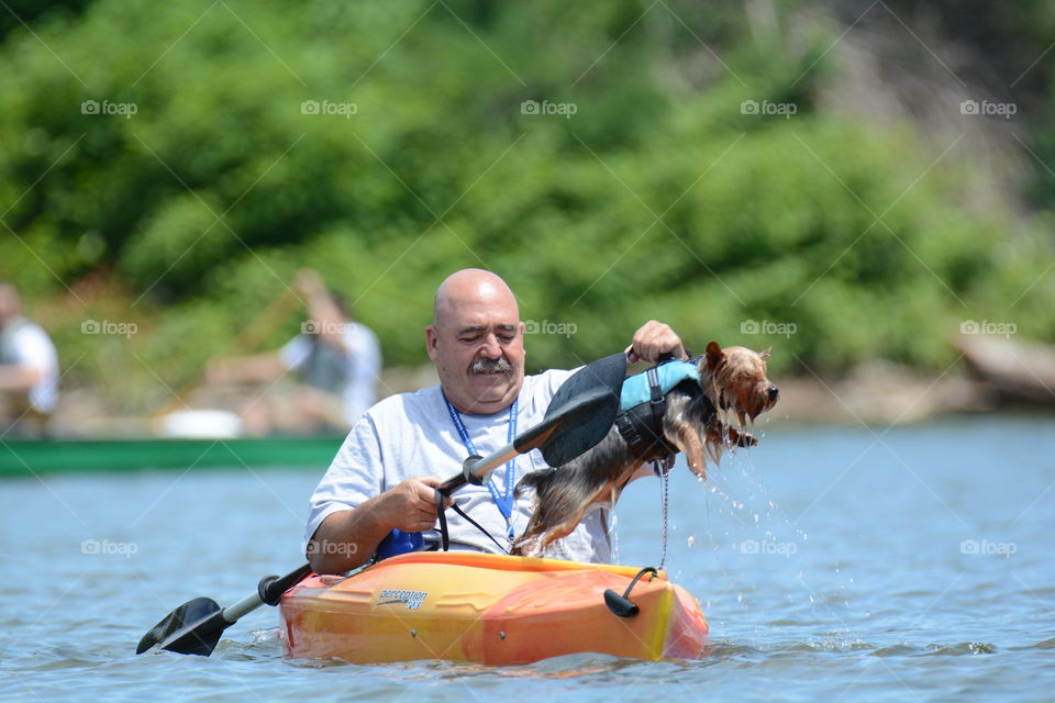 dog kayaking
