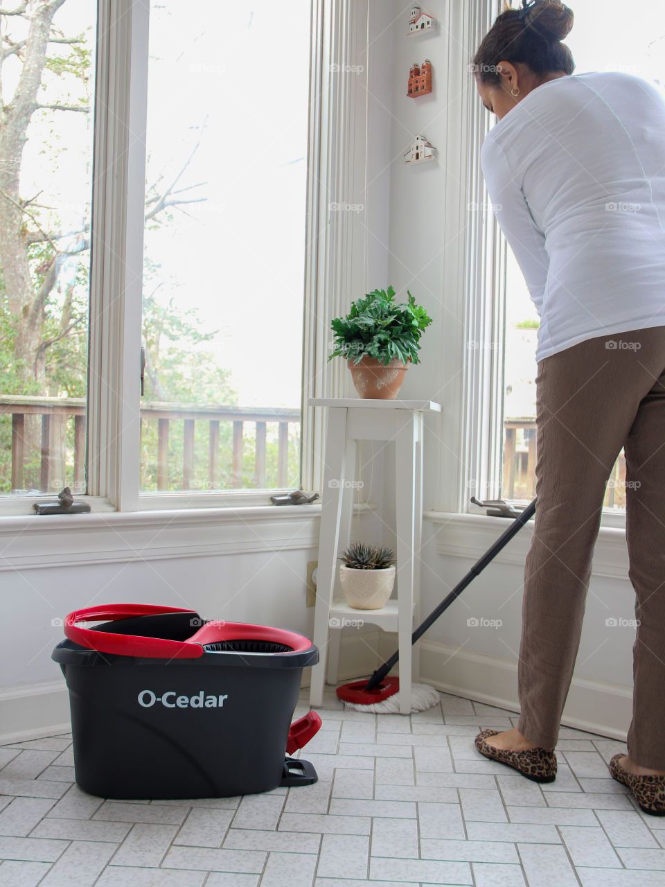 EasyWring Spin Mop & Bucket System by O-Cedar