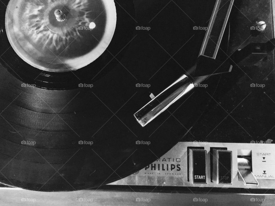 Old automatic philips radio