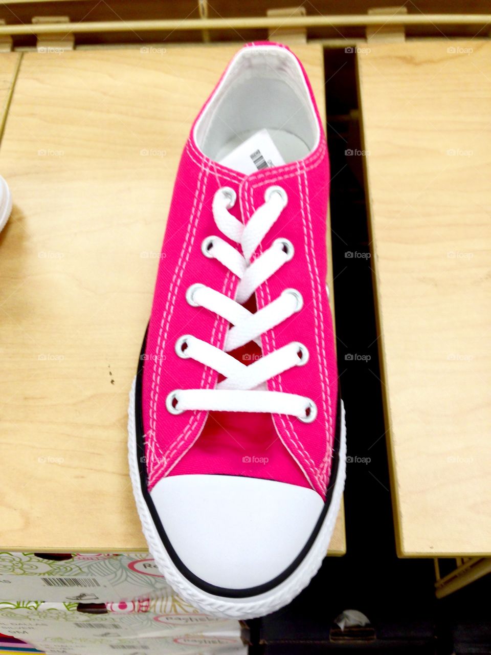 Pink Tennis Shoe

Published by:
HappyBrownMonkey 