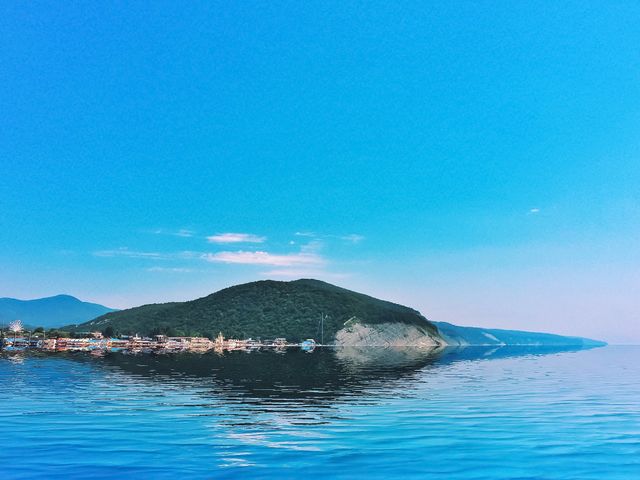 The mountain "Hedgehog". This is a mountain located in one of the resort towns of the Black Sea